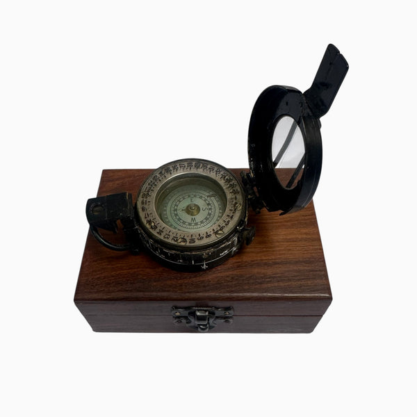 Antique 2nd World War Black T G Co Ltd London circa 1943 Army Prismatic Marching Compass in a wood box