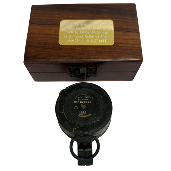 Antique 2nd World War Black T G Co Ltd London circa 1944 Army Prismatic Marching Compass in a wood box