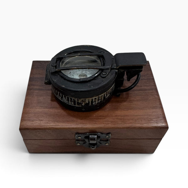 Antique 2nd World War Black T G Co Ltd London circa 1940 Army Prismatic Marching Compass in a wood box