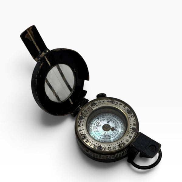 Antique 2nd World War Black T G Co Ltd London circa 1940 Army Prismatic Marching Compass in a wood box