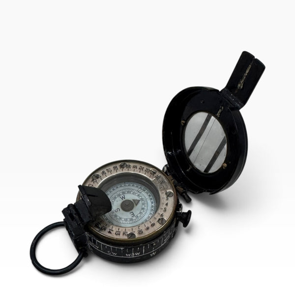 Antique 2nd World War Black T G Co Ltd London circa 1943 Army Prismatic Marching Compass in a wood box
