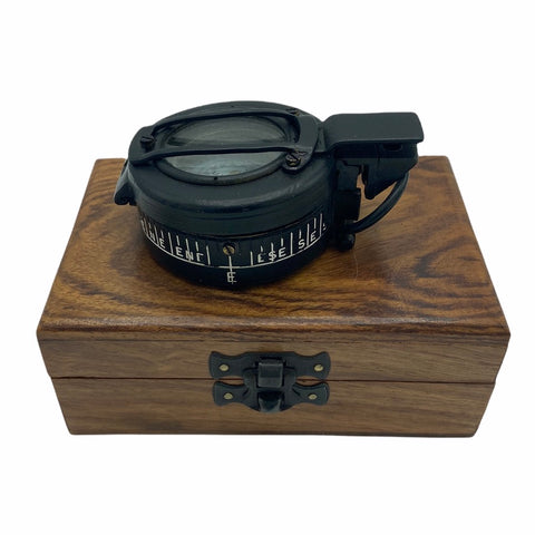 Antique 2nd World War Black T G Co Ltd London circa 1941 Army Prismatic Marching Compass in a wood box