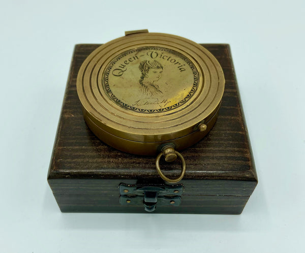 Bronze 3' Queen Victoria Compass in a box