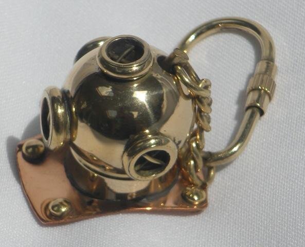 Ship's Diving Helmet Key Ring – Ahura Collectables